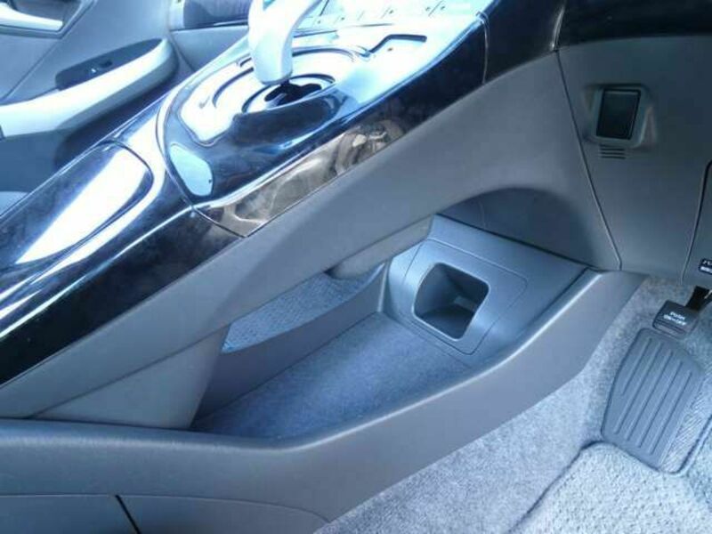 PRIUS-12