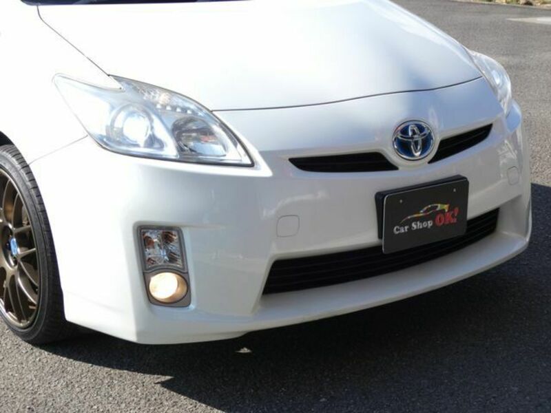 PRIUS-23