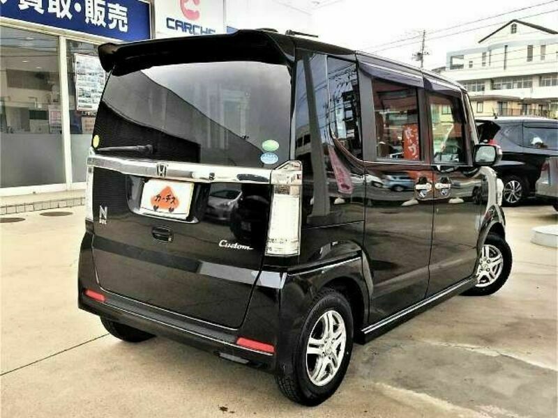 N BOX CUSTOM
