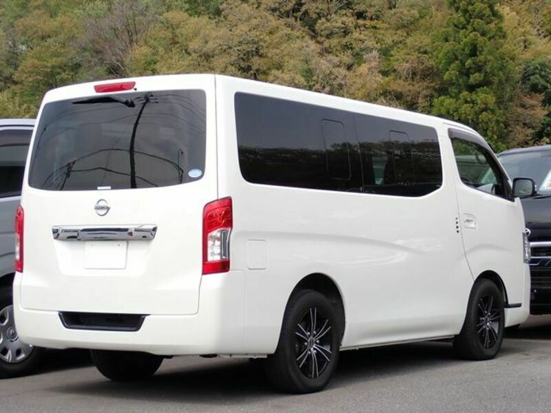 NV350 CARAVAN WAGON-1