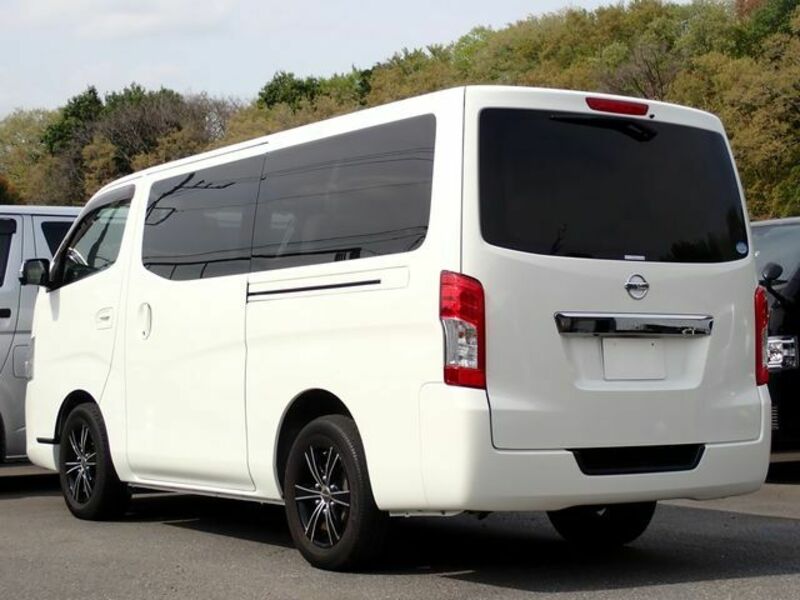 NV350 CARAVAN WAGON-3