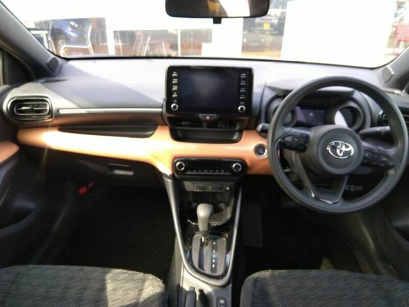YARIS-1