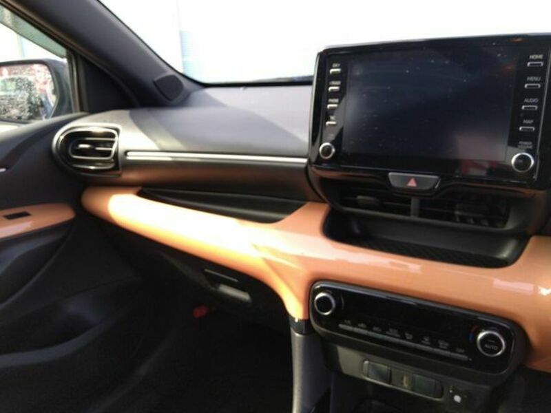 YARIS-6