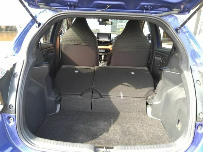 YARIS-15