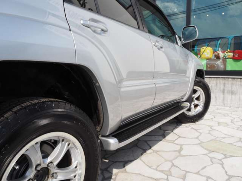 HILUX SURF-9