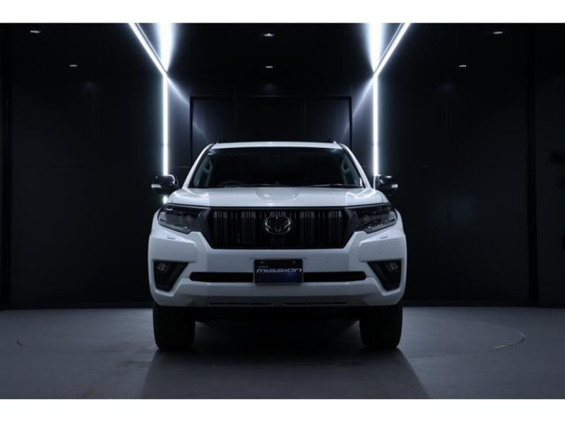 TOYOTA　LAND CRUISER PRADO