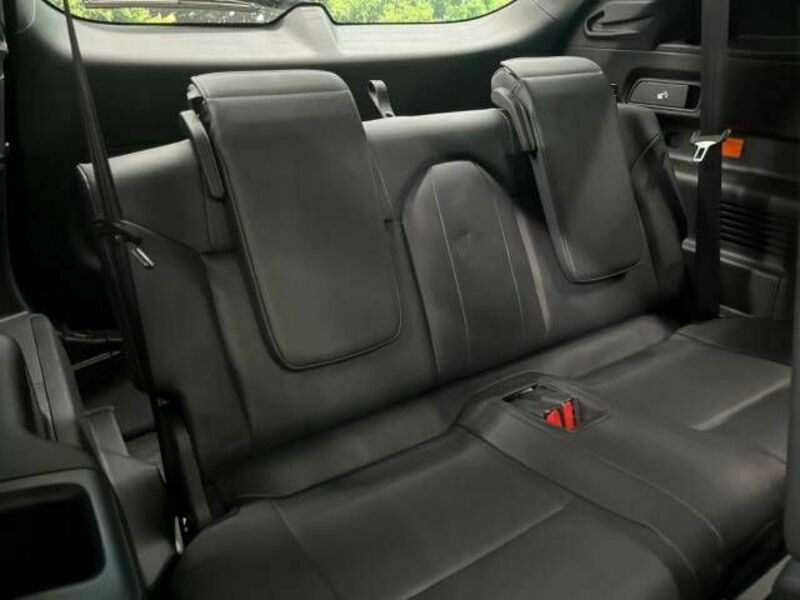 OUTLANDER PHEV-9