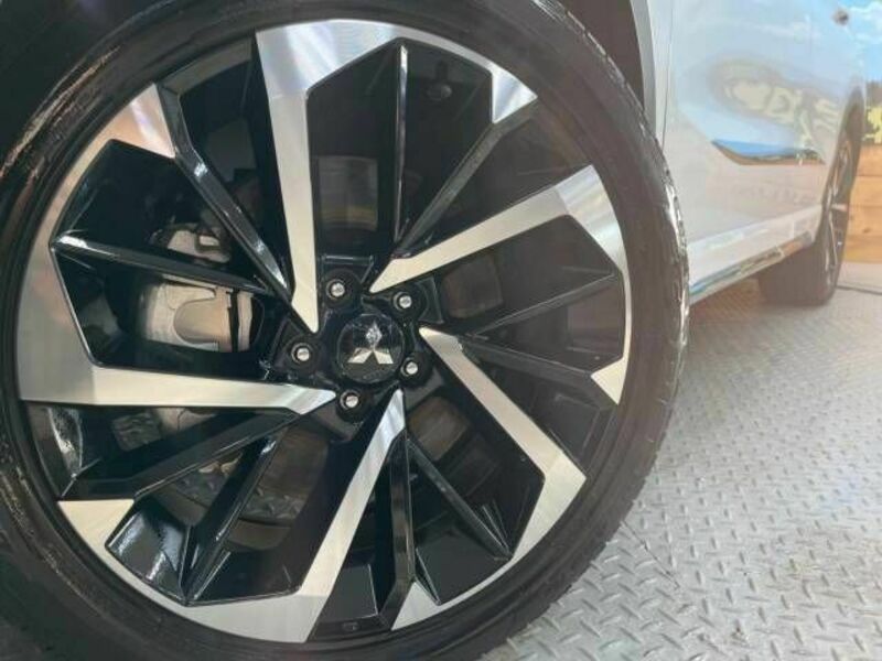 OUTLANDER PHEV-12