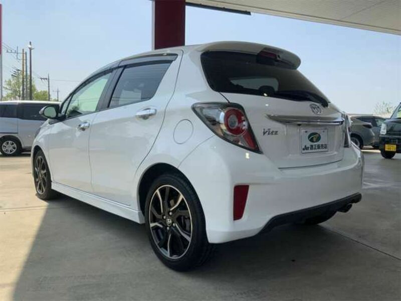 VITZ-11