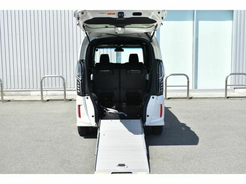 N BOX CUSTOM-14