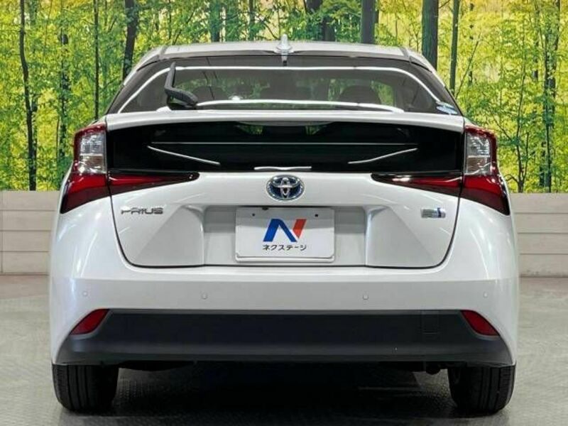 PRIUS-12