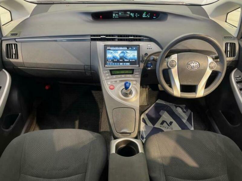 PRIUS-1