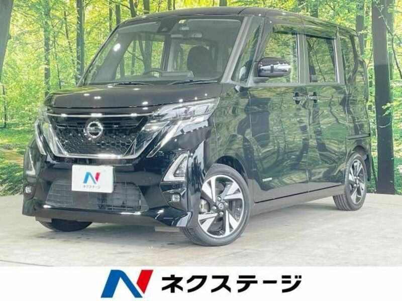 NISSAN　ROOX