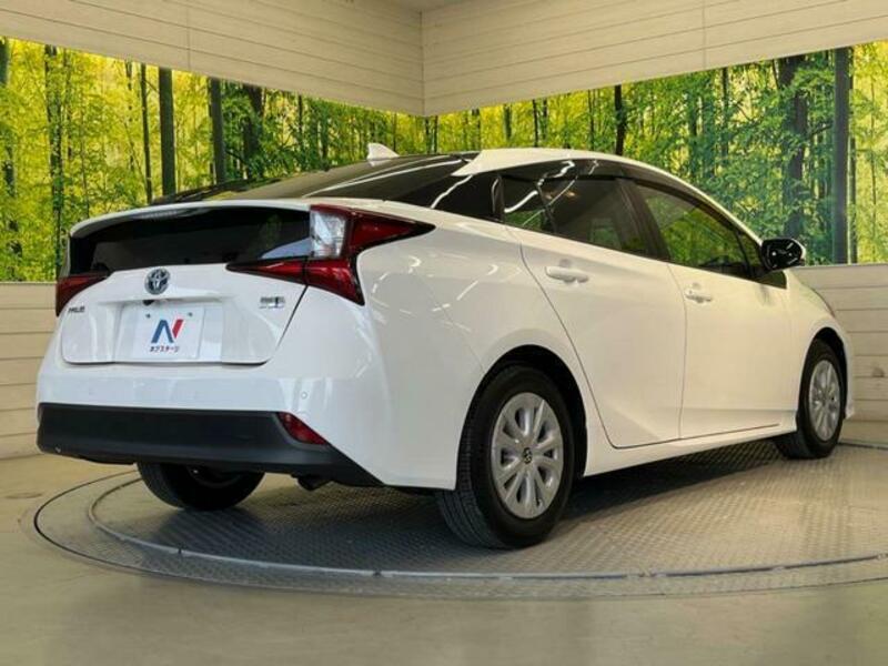 PRIUS-16