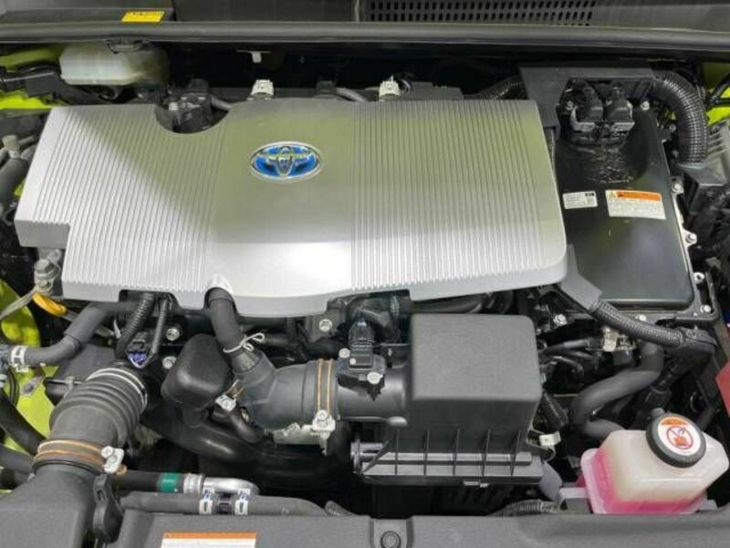 PRIUS-17