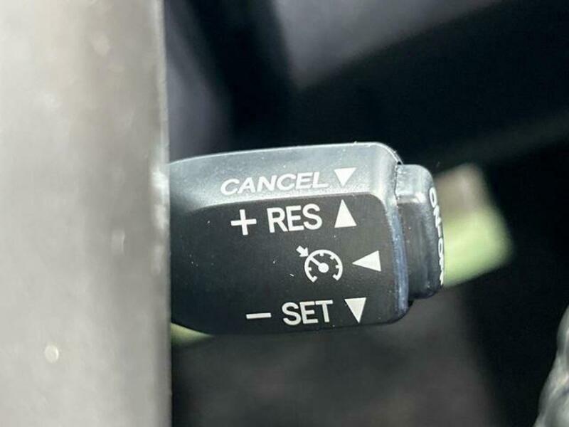 PRIUS PHV-4