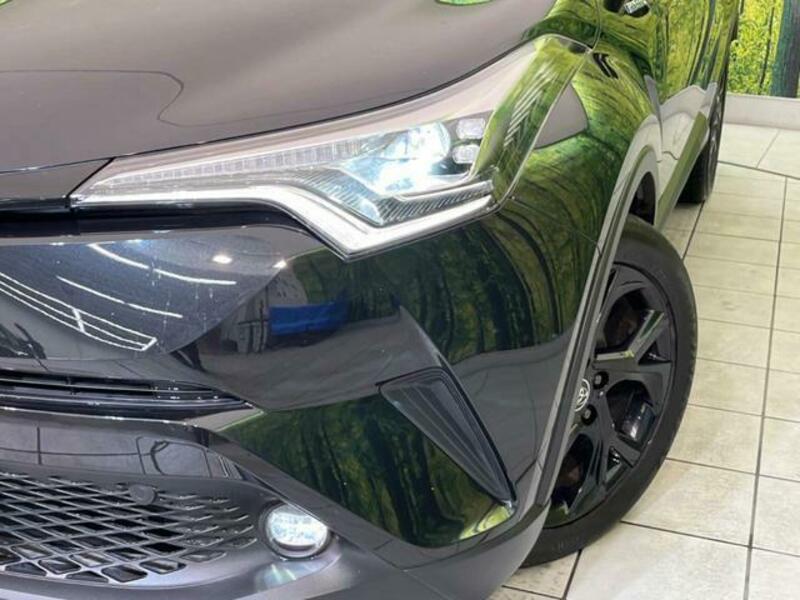 C-HR-11