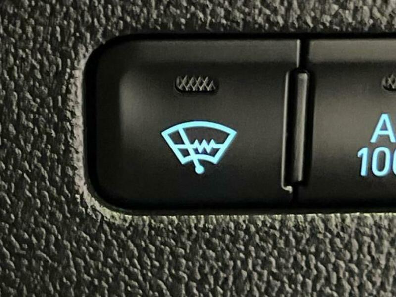 PRIUS-5