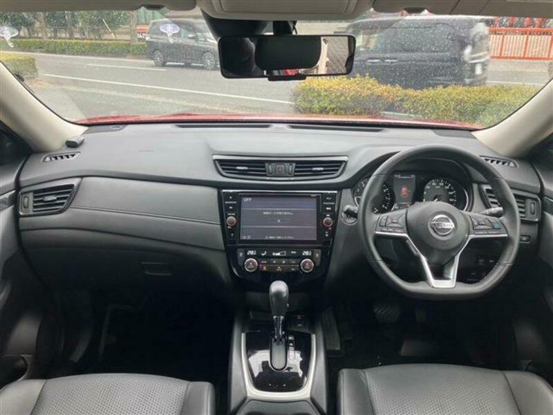 X-TRAIL-10