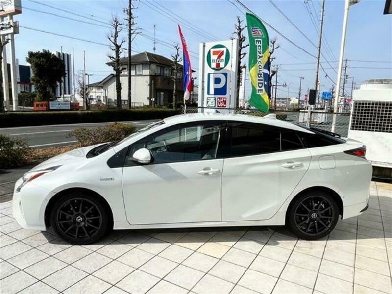 PRIUS-3