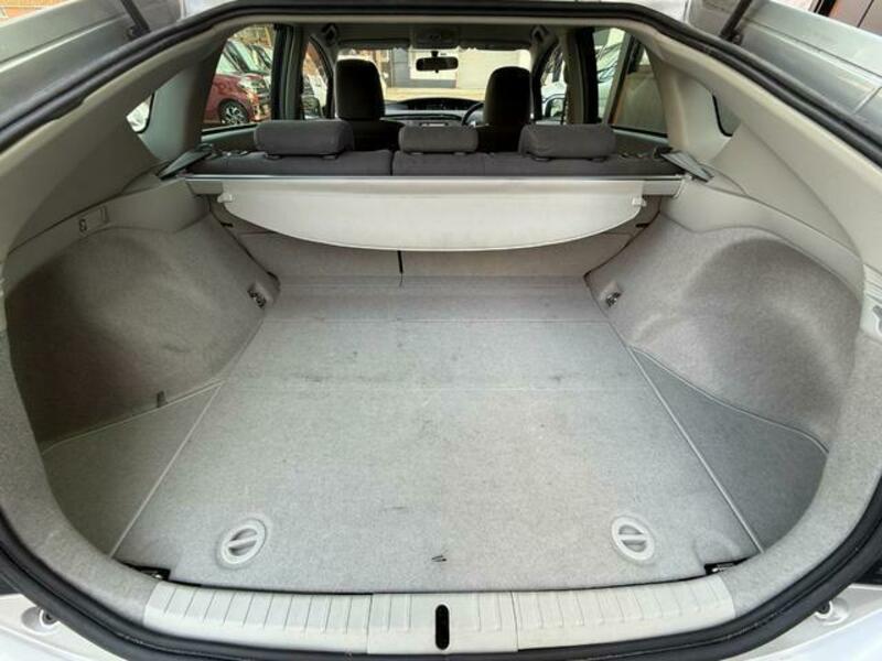 PRIUS-10