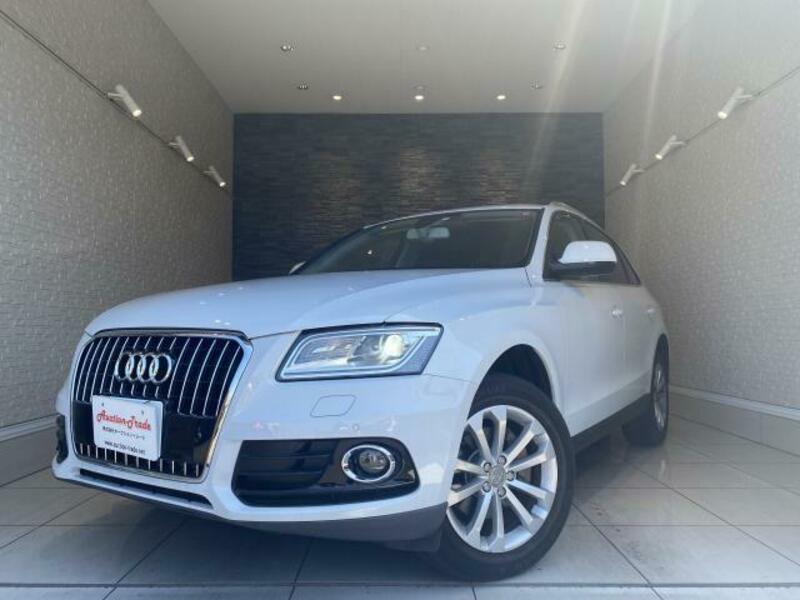 AUDI　Q5