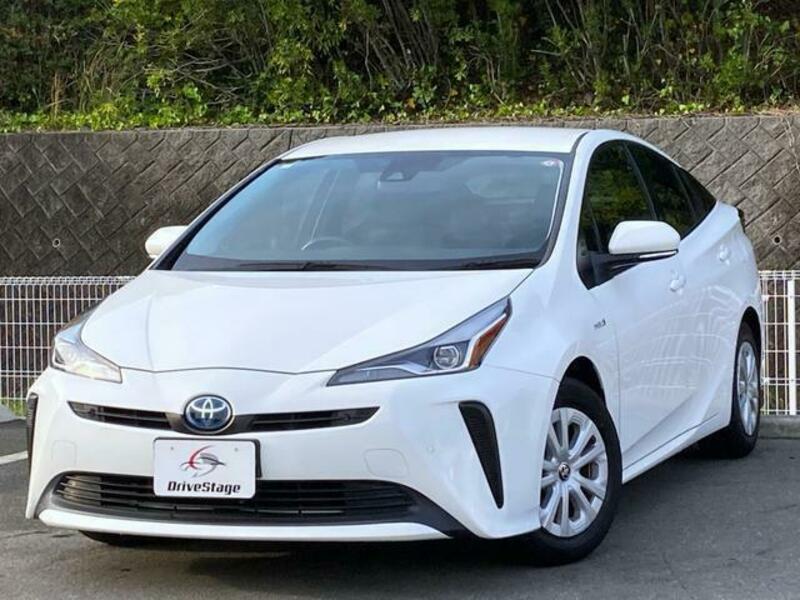 TOYOTA　PRIUS