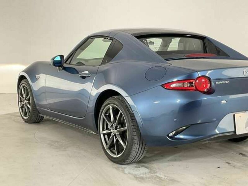 ROADSTER RF-7