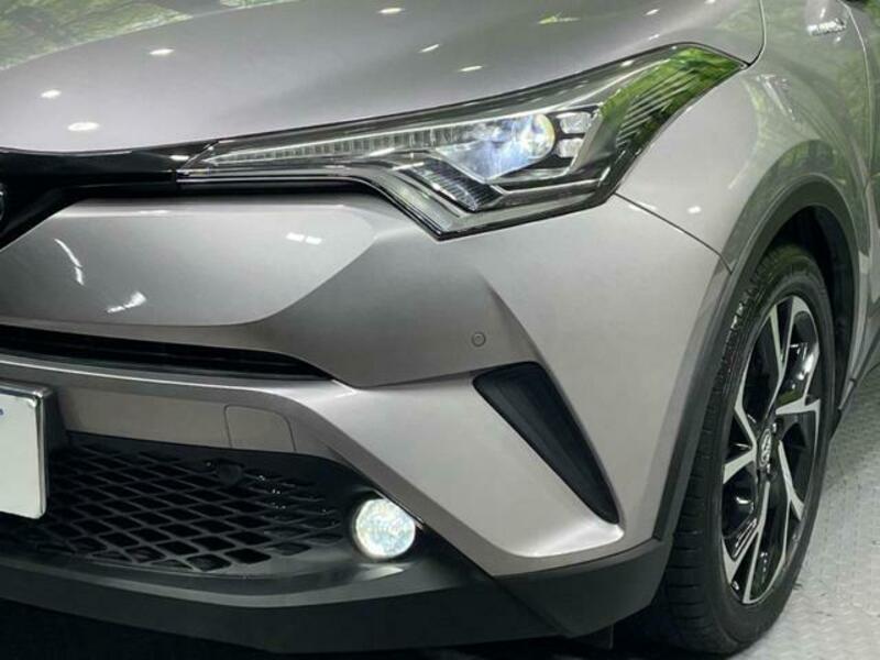 C-HR-11