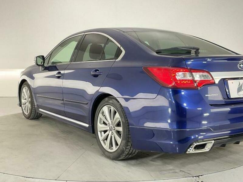 LEGACY B4-7