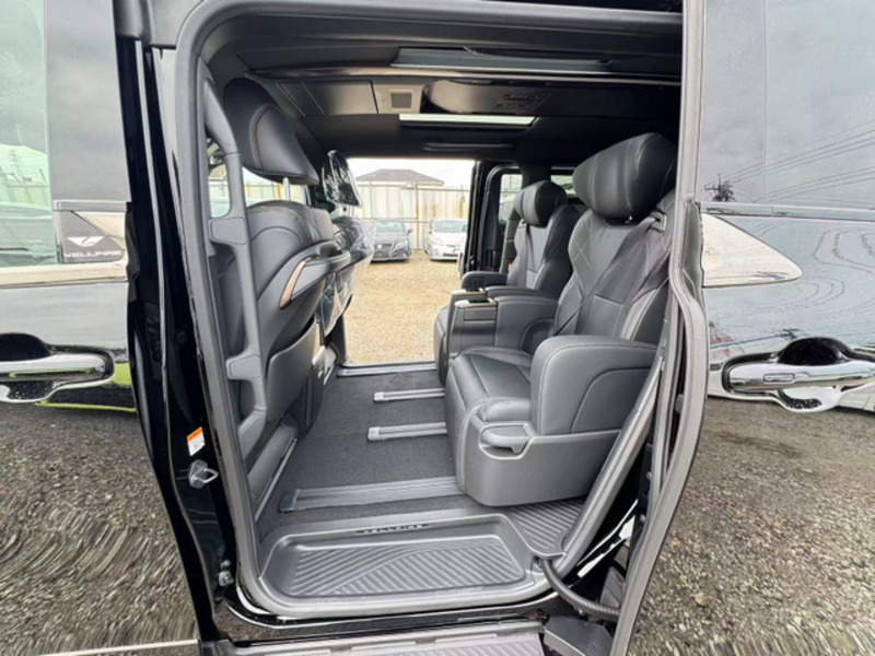 VELLFIRE-12