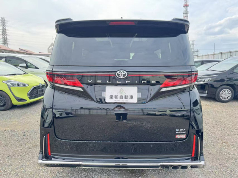 VELLFIRE-7
