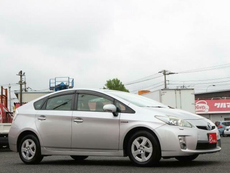 PRIUS-12