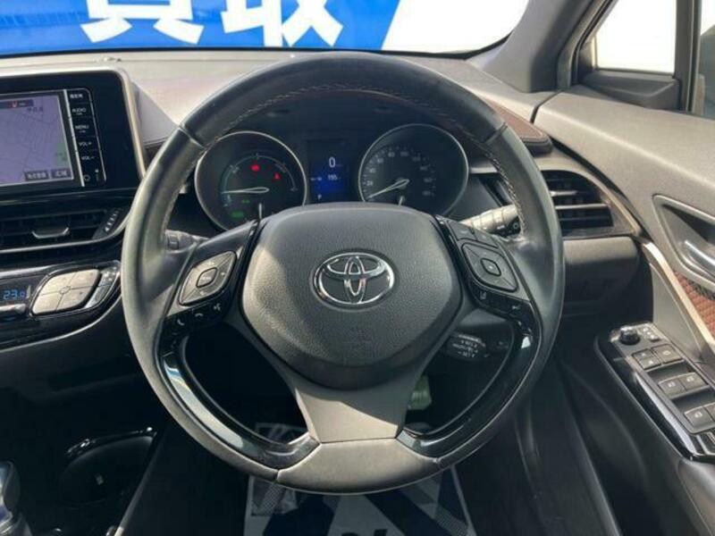 C-HR-11