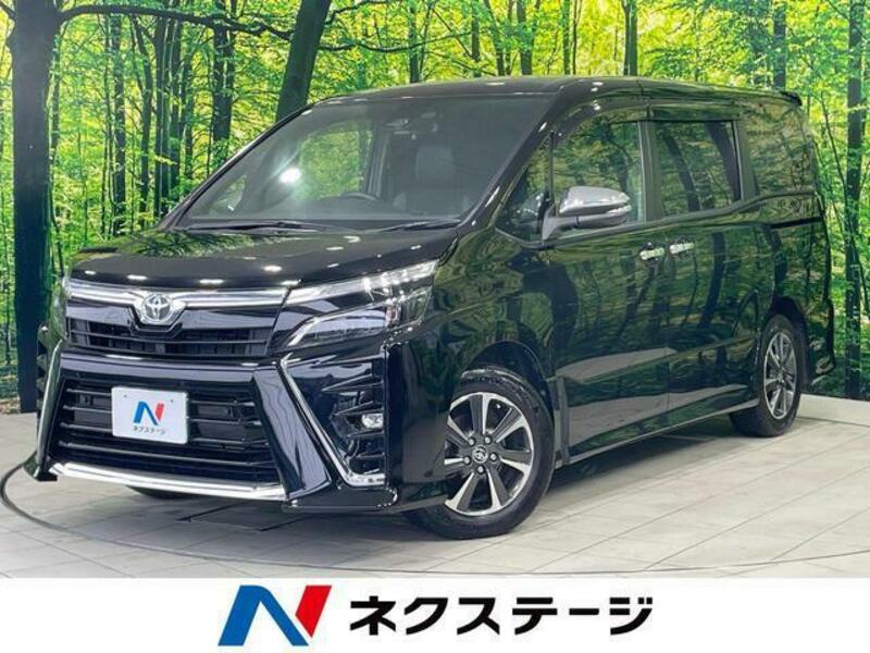 TOYOTA　VOXY