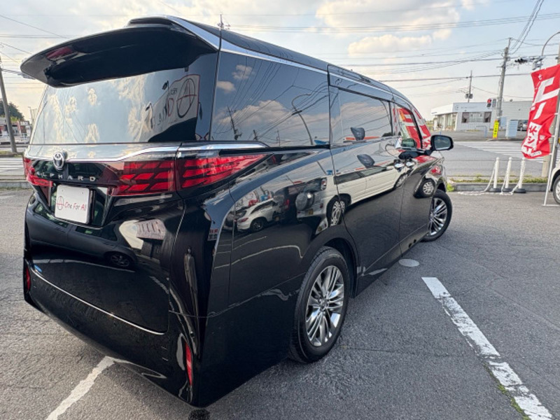 ALPHARD-9