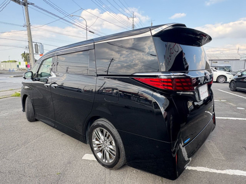 ALPHARD-8
