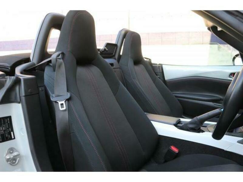 ROADSTER-5