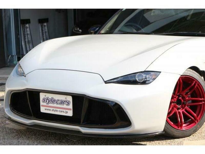 ROADSTER-8