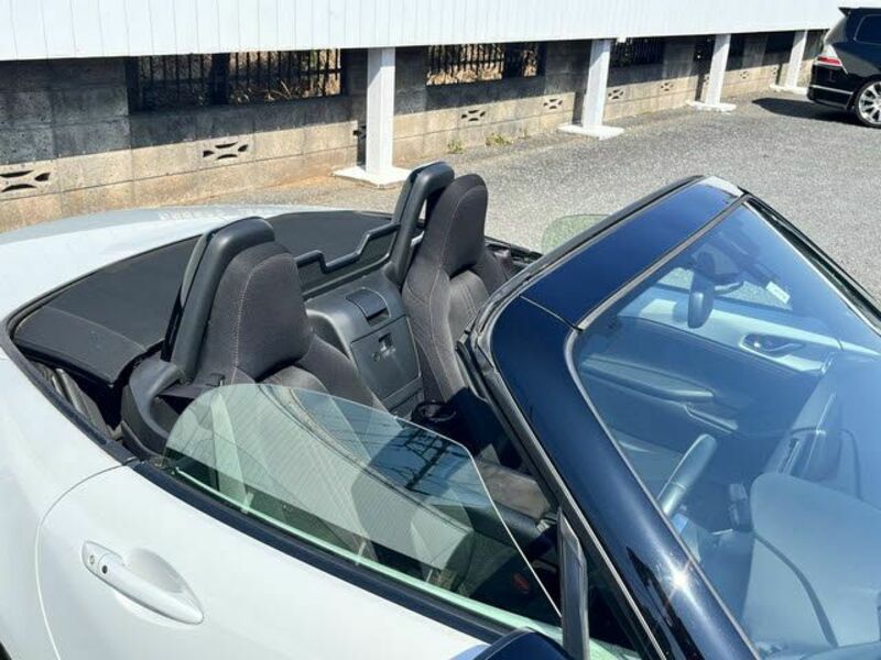 ROADSTER-21