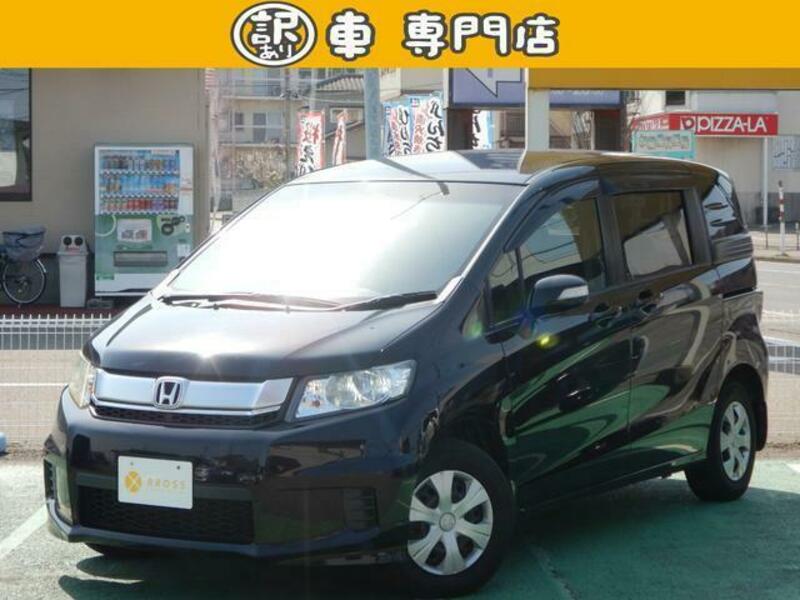 HONDA　FREED SPIKE