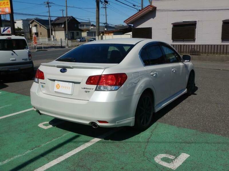 LEGACY B4