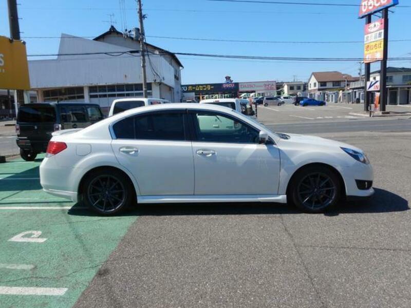 LEGACY B4