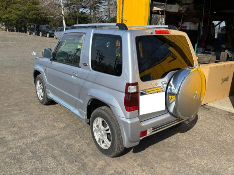 PAJERO MINI-8