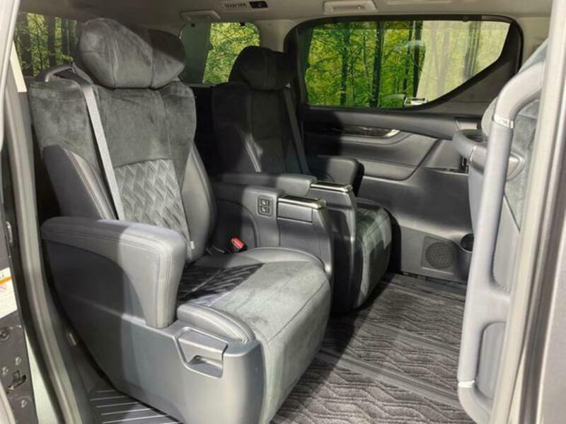 ALPHARD-9