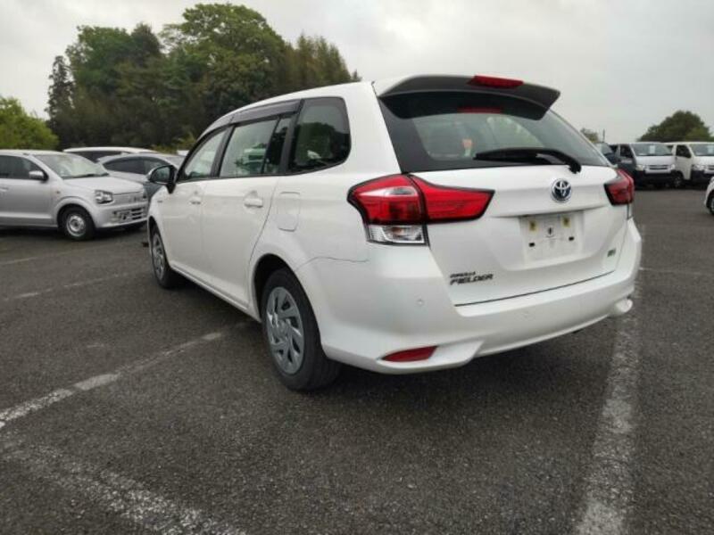 COROLLA FIELDER-3