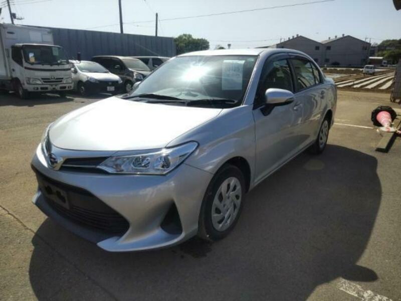 TOYOTA　COROLLA AXIO