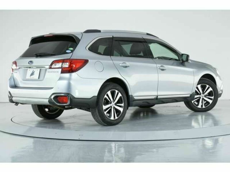 LEGACY OUTBACK-1