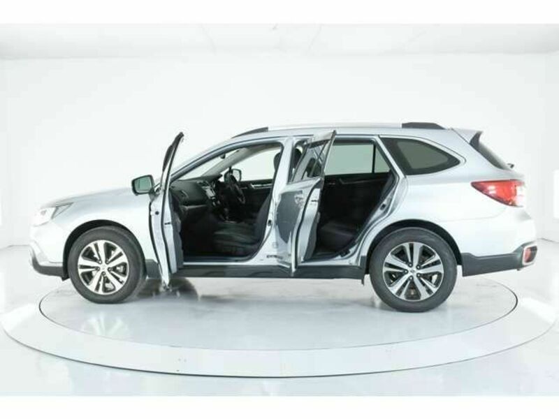 LEGACY OUTBACK-5