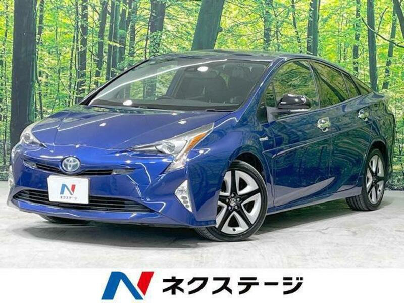 TOYOTA　PRIUS